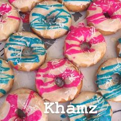 A picture of Donut frosting.