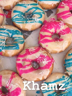 A picture of Donut frosting.