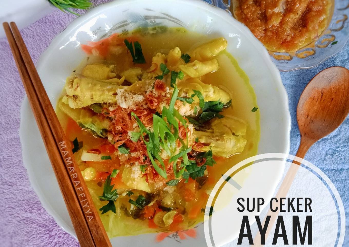 Cara Gampang Menyiapkan Sup ceker ayam yang Enak Banget