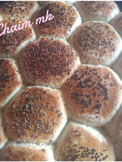 صورة لوصفة خبز خلية النحل بالزريعة 🐝🥖🍞