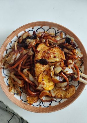 A picture of Hokkien mee.