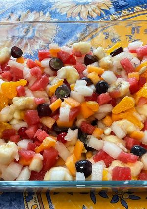 Une photo de Salade de fruits multicolore