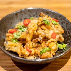 Salt and chilli crispy mushrooms A picture of Salt and chilli crispy mushrooms.