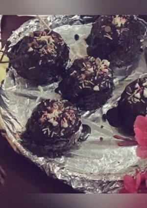 A picture of Chocolate Ladoo.