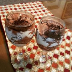 A picture of Oreo Dessert Pots.