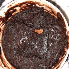 A picture of Brownie in a bowl.