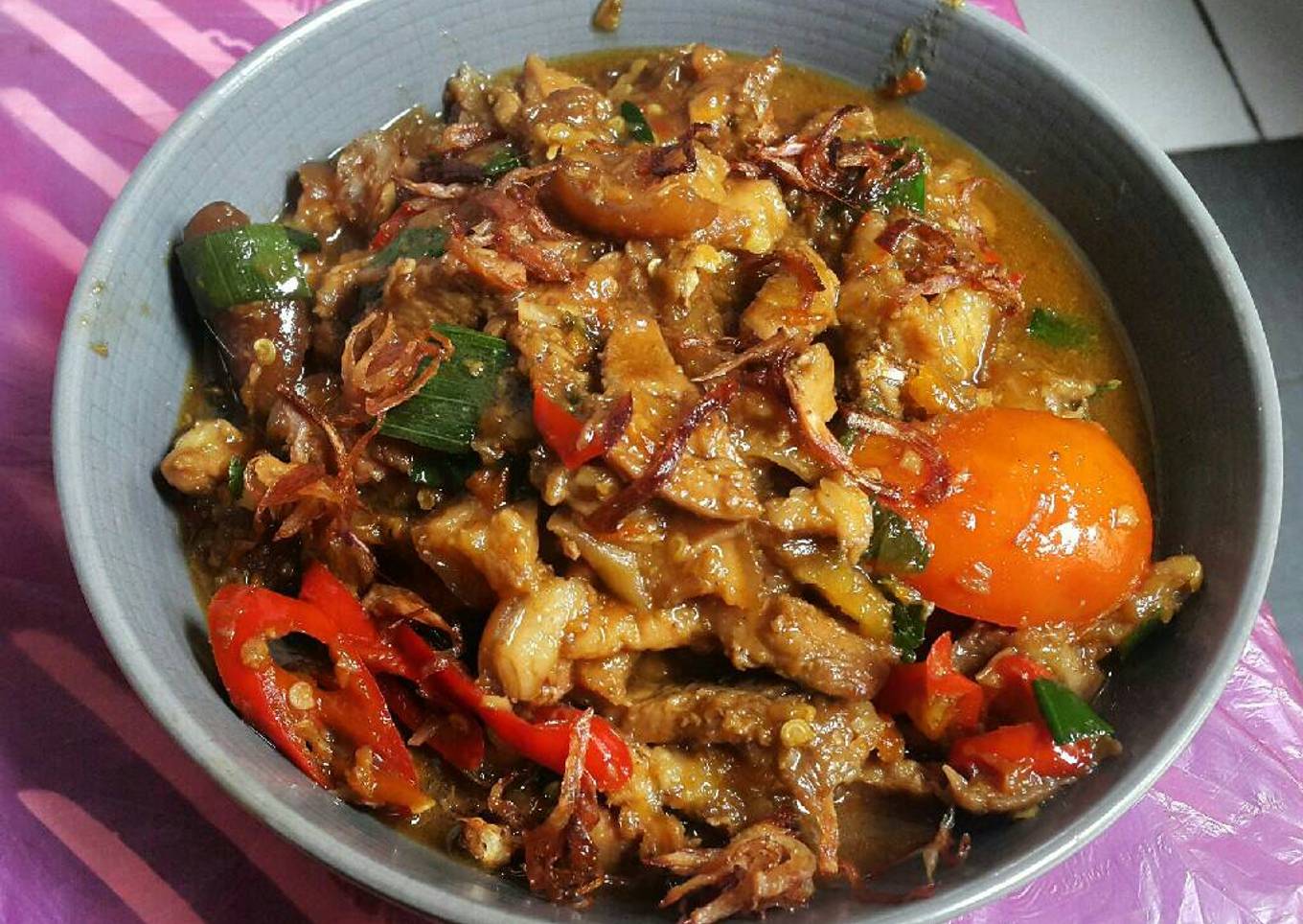 Krengsengan daging/ babi nantjap abiss