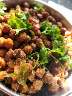 A picture of Chana Sabzi.