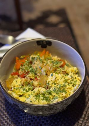 Una foto de Wok de verduras y huevo (Apto fase 2)