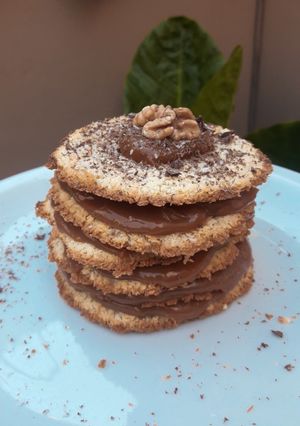 Una foto de Mil hojas de coco relleno de dulce de leche🥥