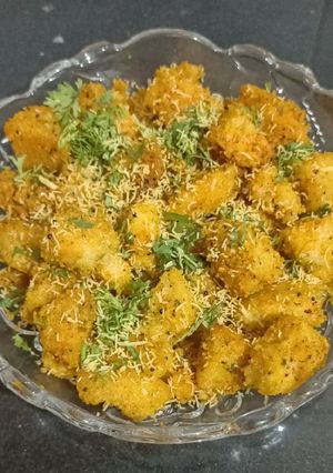 A picture of Masala Rava Idli.