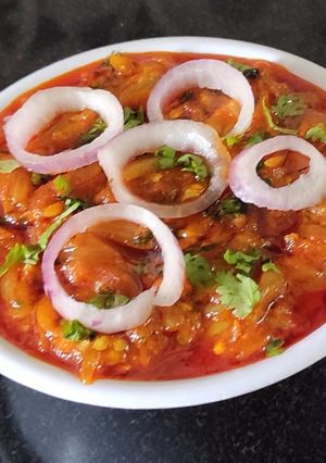 રીંગણાં નો ઓળો (Ringan Oro Recipe In Gujarati) રેસીપી મુખ્ય ફોટો