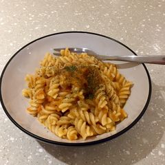 A picture of Roasted Tomato & Garden Herb Pasta Sauce.