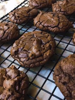 صورة لوصفة كوكيز براونيز 🍪😋 لذيذ 🥰