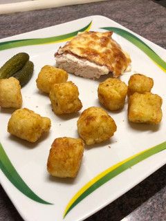 Sajtos csirkemell Bacon-be rejtve recept fotója