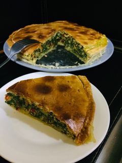 Una foto de Tarta de acelga y verduras