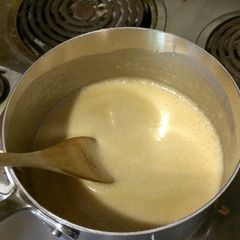 A picture of Buttermilk syrup.