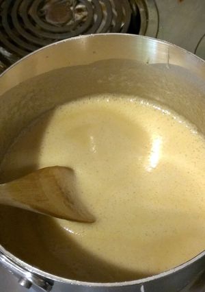 A picture of Buttermilk syrup.