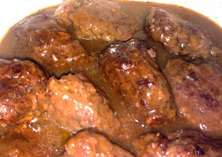 Steps to Make Favorite Juicy Salisbury Steak