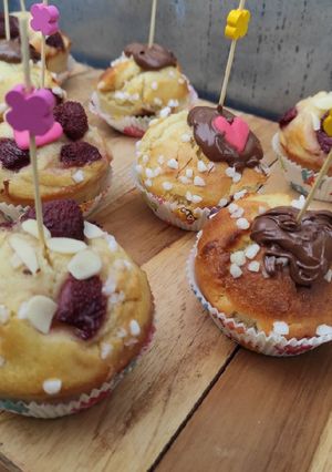 Une photo de Muffins cœur chocolat 🍫 ou fraises 🍓