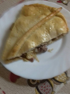 Una foto de Empanada rellena carne y verduras