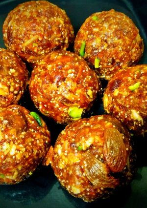 A picture of Healthy Dates and flax seed ladoo  khajur laduu recipe.
