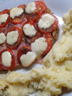 Una foto de Milanesa recargada