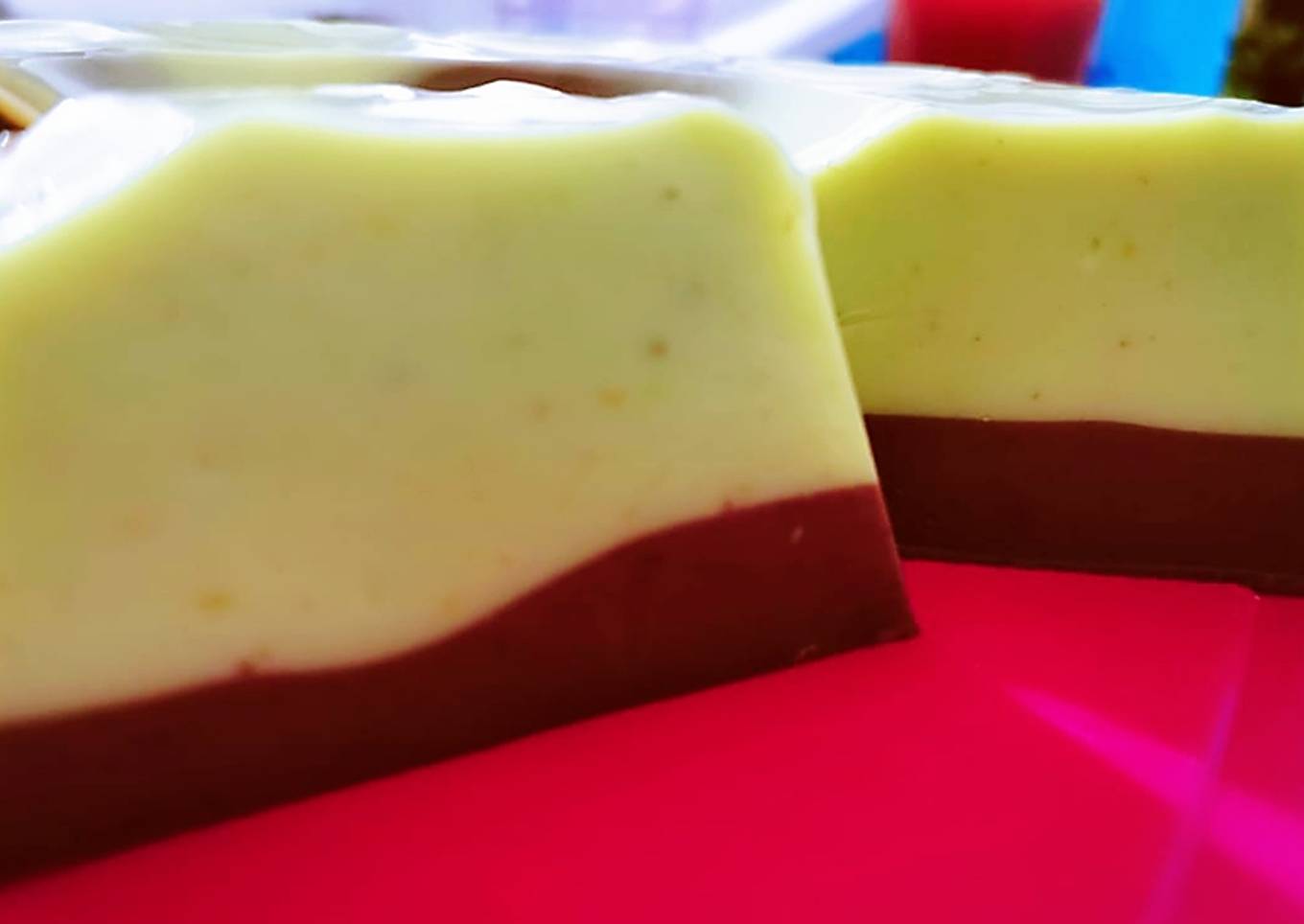 Puding alpukat coklat