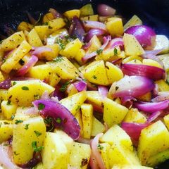 Aloo Pyaz Ki Sabzi A picture of Aloo Pyaz Ki Sabzi.