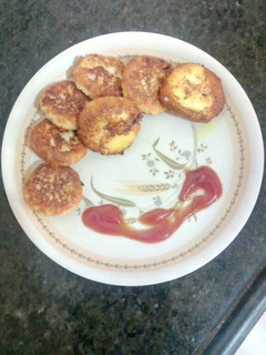 A picture of Dahi ke kabab.