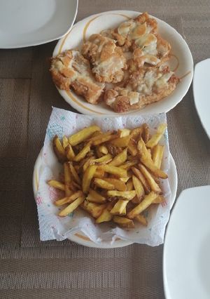 Una foto de Filete de pechuga empanizado a la cuarentena