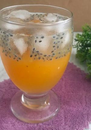 Foto resep Es Jeruk Selasih