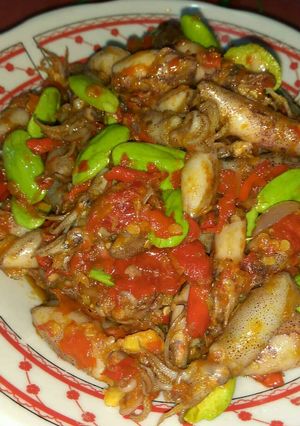 Foto resep Sambal Cumi Asin Petai