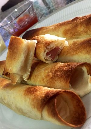 Una foto de Bocaditos de queso y salchicha