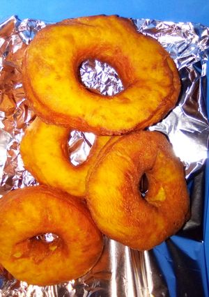 A picture of Cake doughnuts.
