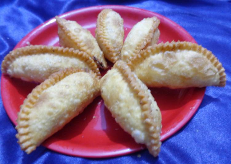 Gujiya