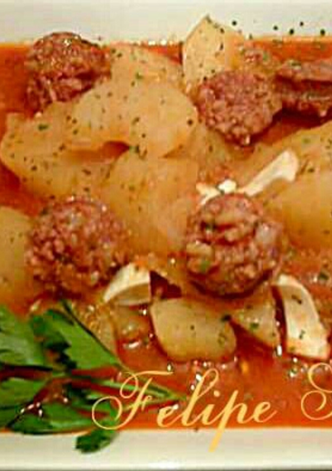Una foto de Patatas guisadas con chorizo