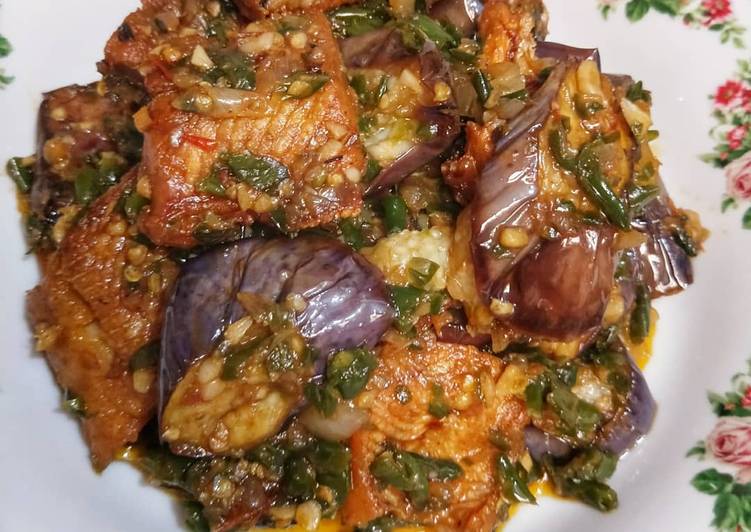 Resep Ikan Asin Gabus Terong Cabai Hijau 🐟🍆 yang Lezat Sekali