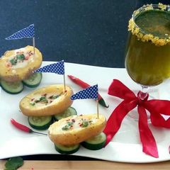 Chessy potato boats (appetizer) #_eidmeetup A picture of Chessy potato boats (appetizer) #_eidmeetup.