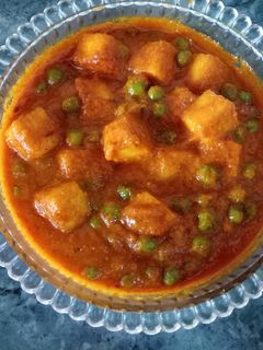 मटर पनीर की सब्जी(matar paneer ki sabzi recipe in Hindi) रेसिपी मुख्य फोटो