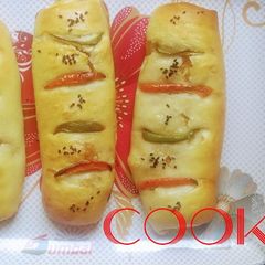 A picture of Chicken bun.
