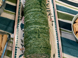 Rollo de espinacas, salmón y queso para untar