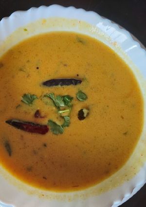 A picture of Gujarati curry.