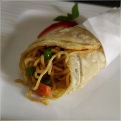 A picture of "Maggi Noodles egg Frankie".