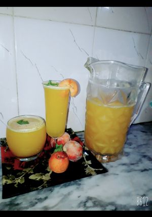 A picture of Peach juice.