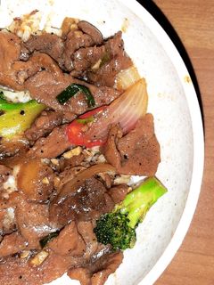 Foto resep Tumis Sapi Brokoli Lada Hitam