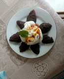 Strawberries with Chocolate and Caramel Whipped Cream