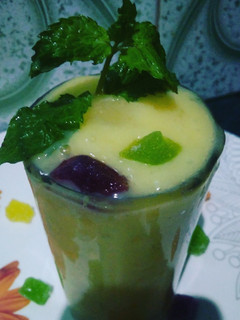 A picture of Mango shake.