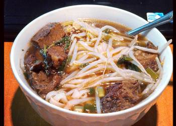 How To Serving Recipe Thai Beef Noodle Soup Yummy