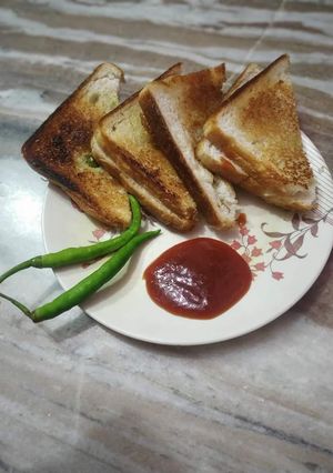 A picture of Garlic Bread butter Toast.